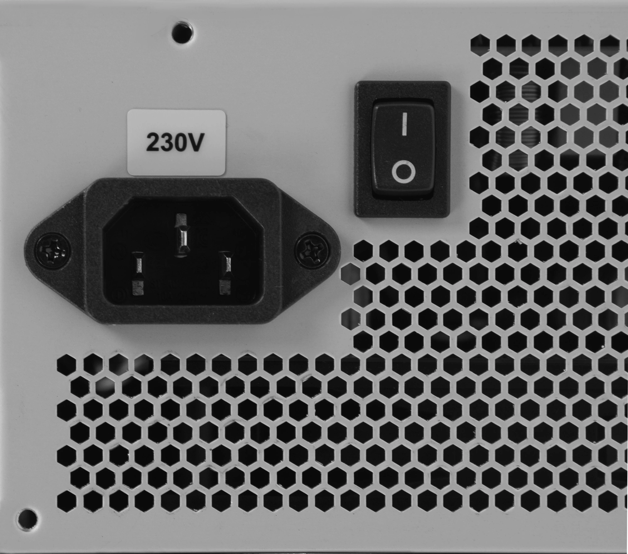 Блок питания Chieftec ATX 550W iArena GPA-550S (20+4pin) APFC 120mm fan 4xSATA — изображение 8